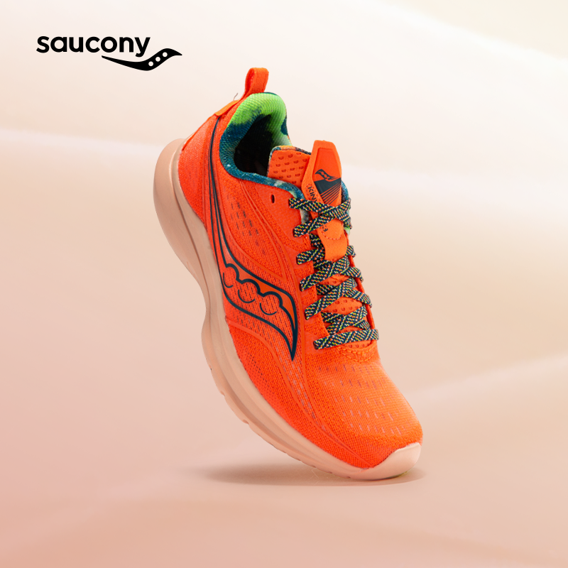 百亿补贴：saucony 索康尼 KINVARA菁华13跑步鞋 女 有37.38码数 399元