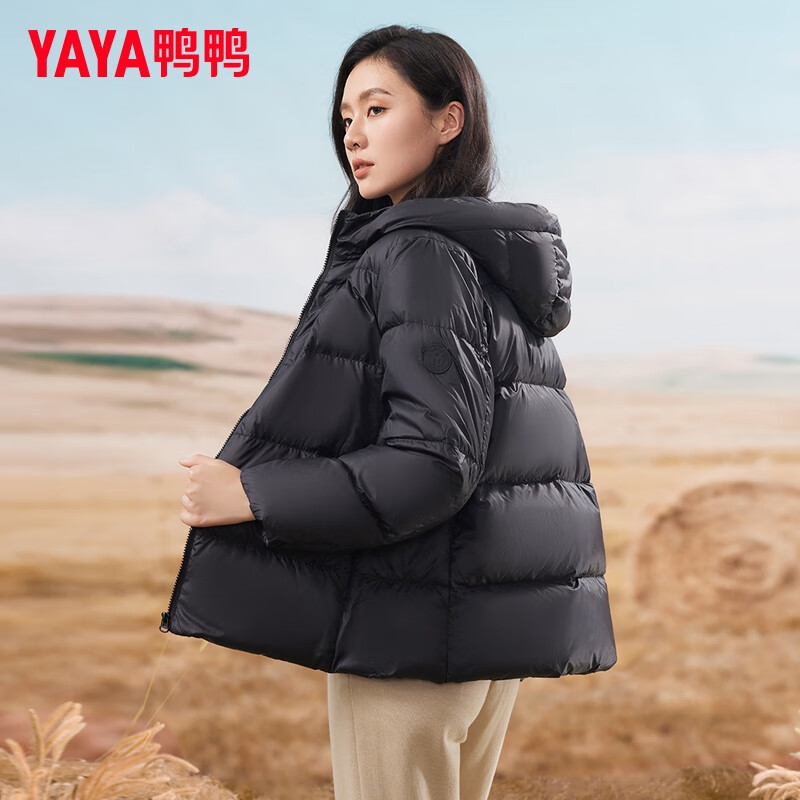 鸭鸭（YAYA）羽绒服女短款2024年冬季新款连帽百搭韩版小个子面包服外套 黑