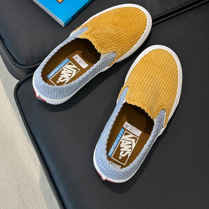 VANS Slip-On 中性运动板鞋 VN0A5HYQA0Q 黄蓝色 36 79.55元