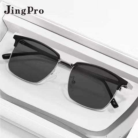 镜邦 JingPro 1.67MR-7近视太阳镜（含散光）+多款钛架可选 139元包邮（需用券）