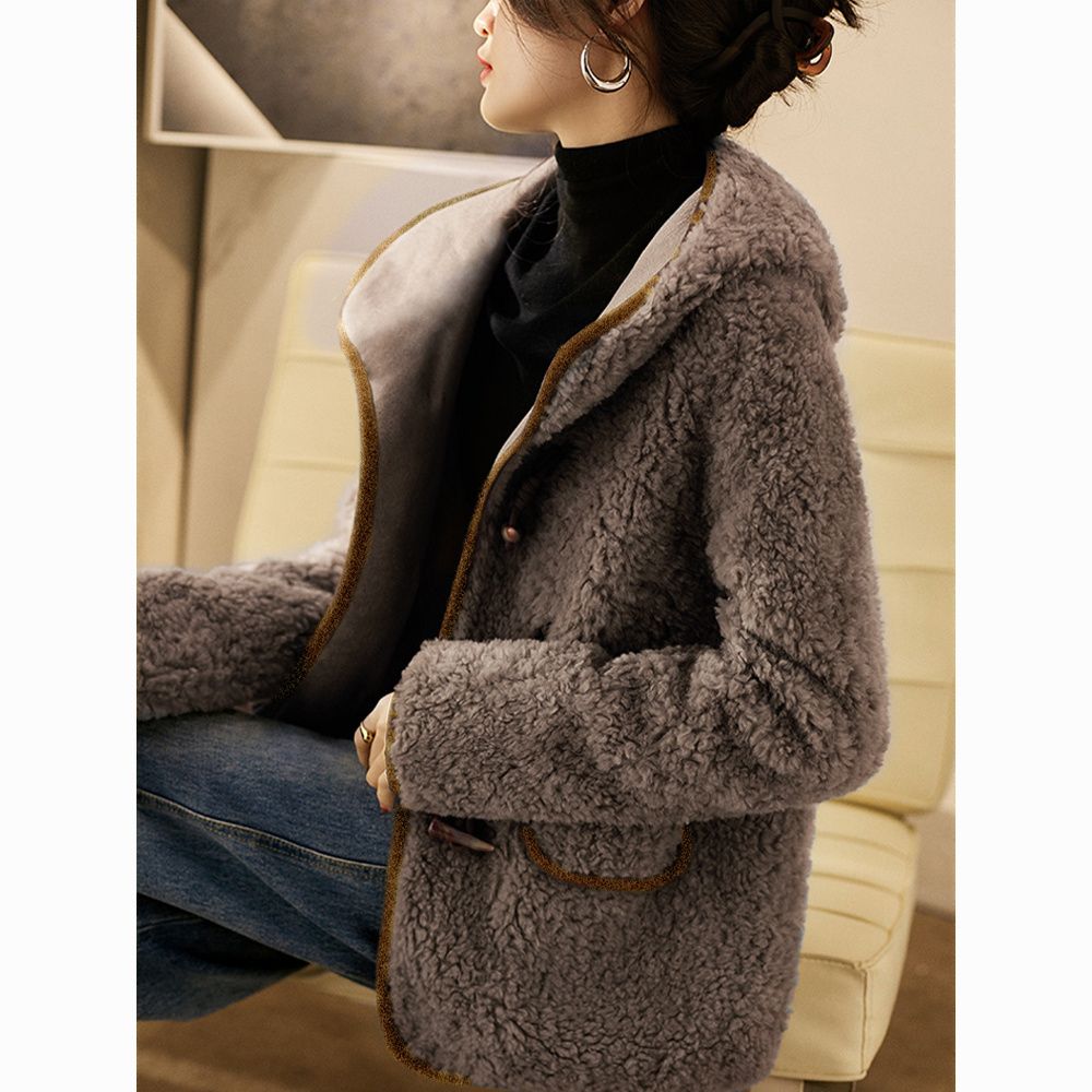 KELE COCO 卷卷羊毛颗粒连帽牛角扣羊剪绒皮草女冬宽松羊羔毛外套 197.98元