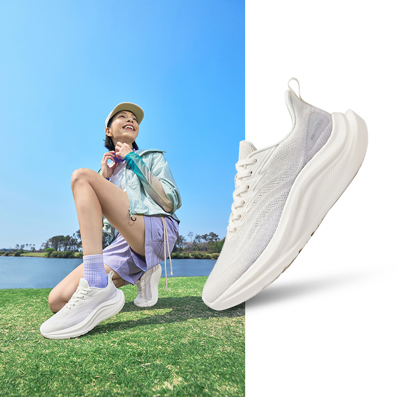 鸿星尔克 追风3V2 女款跑步鞋 52125203304 179元（需用券）