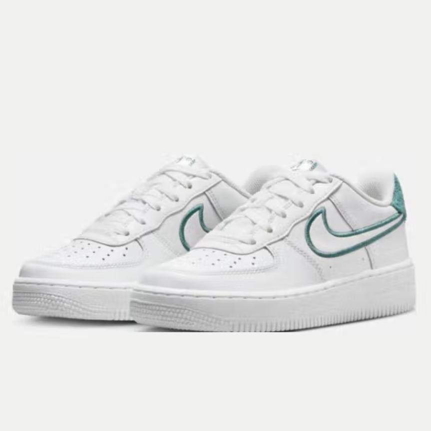 NIKE 耐克 AIR FORCE 1 LV8 3 空军一号运动鞋 390元（需领券）