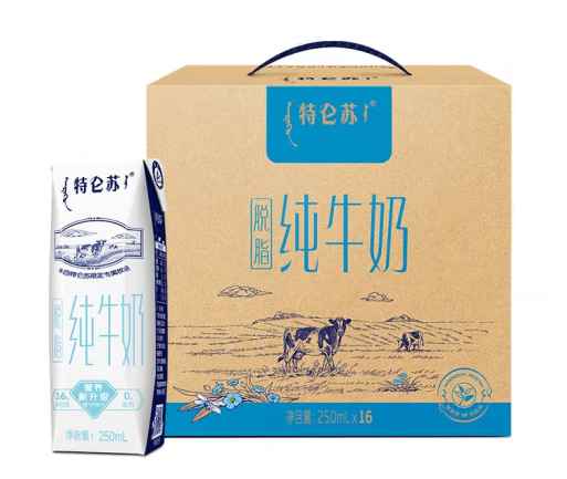 特仑苏 脱脂纯牛奶250ml*16包 ￥35.4