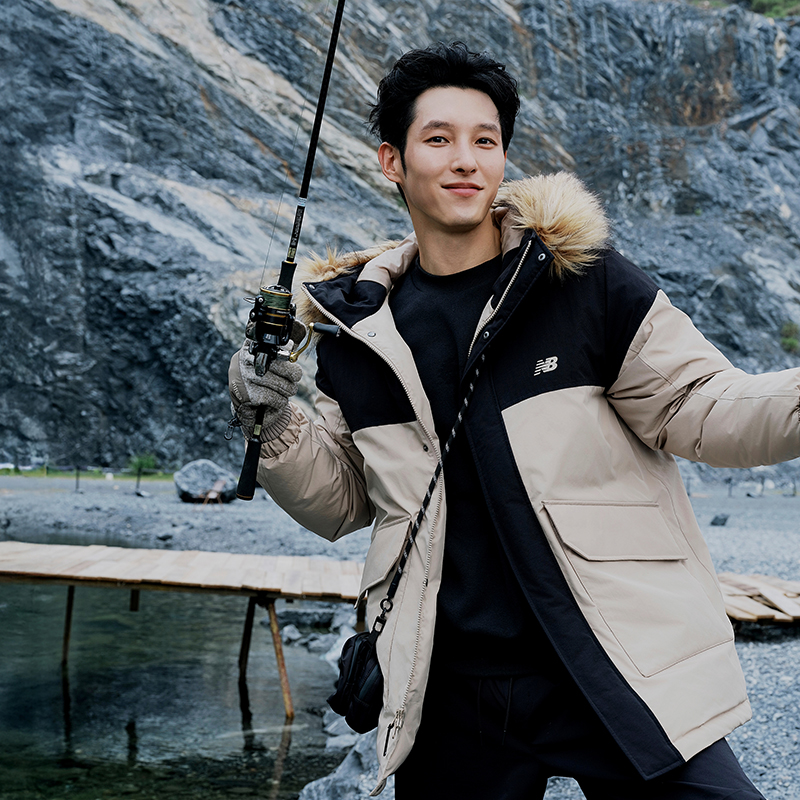 保暖服饰、88VIP：new balance 男女防泼水鸭绒中长款羽绒服 AMJ53371 567.18元（淘