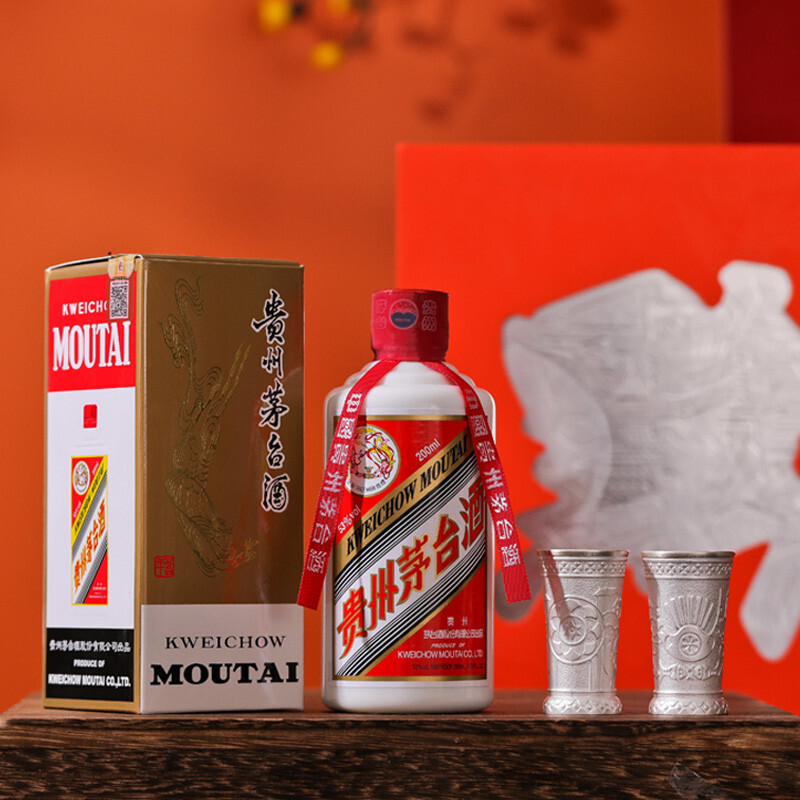 移动端：MOUTAI 茅台 飞天茅台 53%vol 酱香型白酒 200ml 惠群贵礼礼盒 939.51元