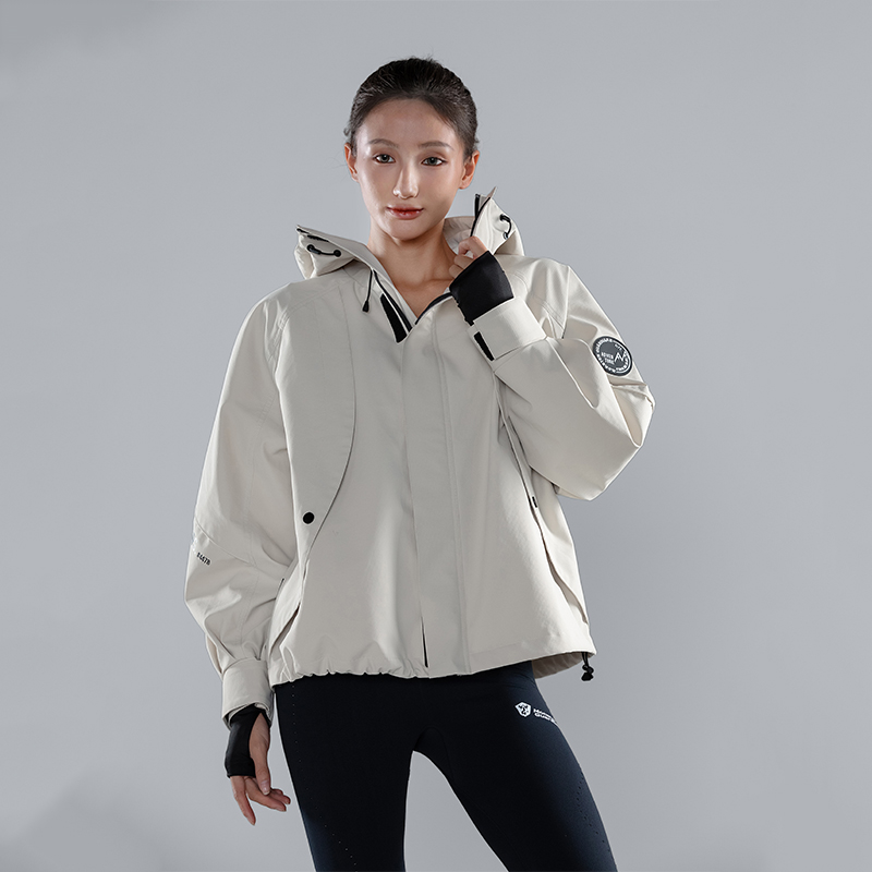 怪物守护者 女款运动夹克 BSC15 540元（需用券）