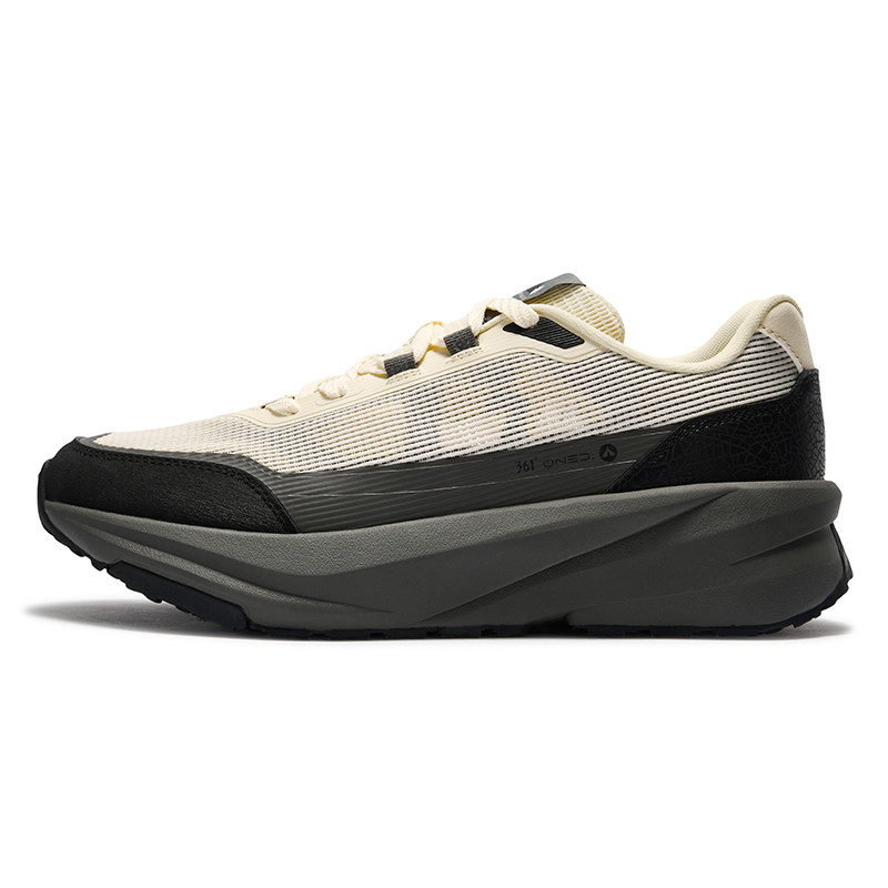 361° 轻屿 橡胶大底 男款超轻透气防滑减震跑鞋 672626767 114.75元（需用券）