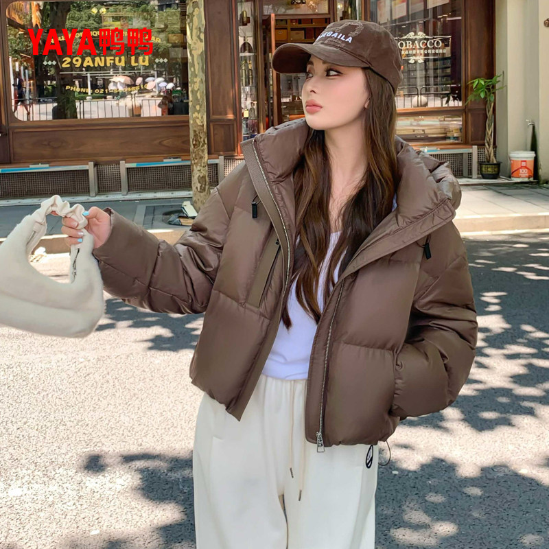 鸭鸭羽绒服 女子韩版短款连帽90鸭绒外套 154.23元