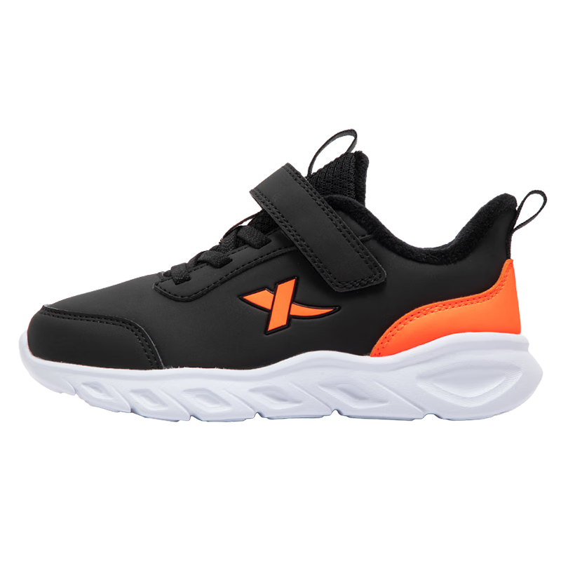 特步 儿童童鞋男女童小童户外齿纹防滑搭带棉鞋 黑/荧光亮橙 29码 89.9元