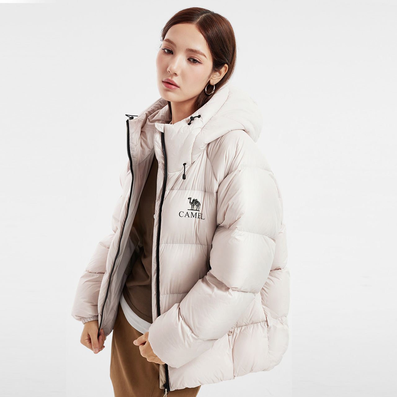 骆驼 黑钻5PRO 90%绒男女同款连帽羽绒服 299.47元（需用券）