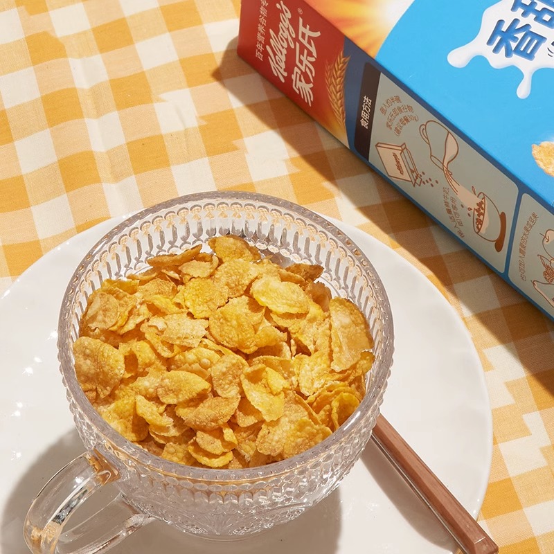 Kellogg's 家乐氏 营养香脆早餐麦片即食水果谷物脆香甜玉米片 13.52元