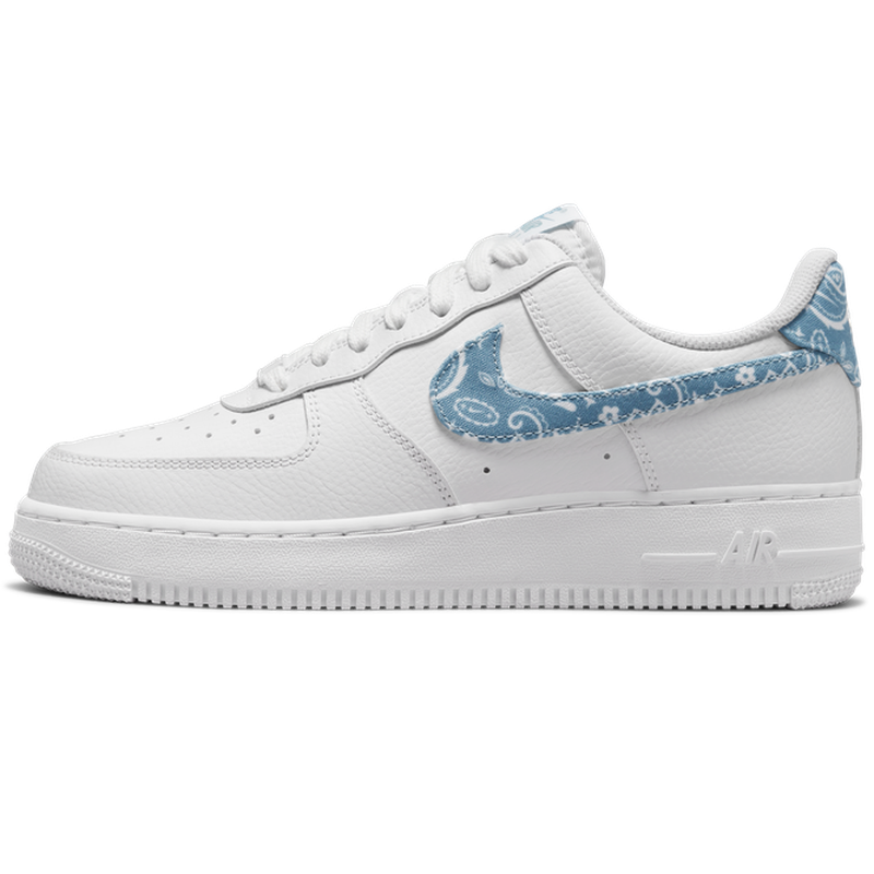 耐克（NIKE） 女子运动鞋 AIR FORCE 1 07 ESS AF1 DH4406-100 37.5 496.46元