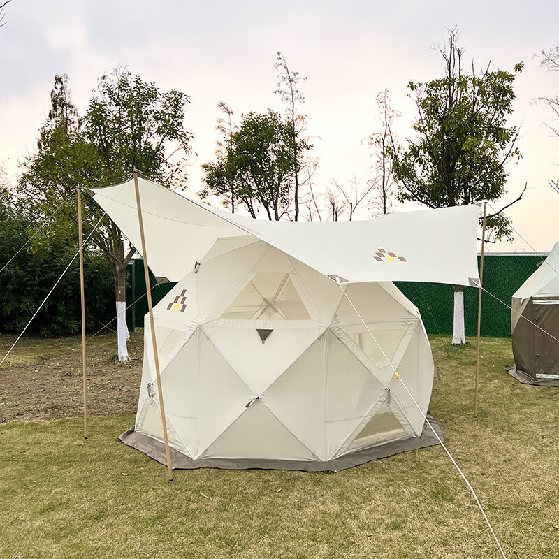 LUING BOX 露营盒子 自动球型帐篷哈博设计结构多人帐篷带雪裙户外城堡 可可蛋奶 1499元