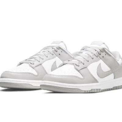 微信小程序：耐克NIKE板鞋男缓震耐磨DUNK LOW运动鞋DD1391-103灰白41 529.01元包邮