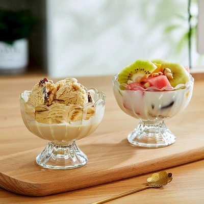 冰淇淋杯一个100ml+冰淇淋杯一个100ml+杯勺1个12cm 3元（合1元/件）包邮