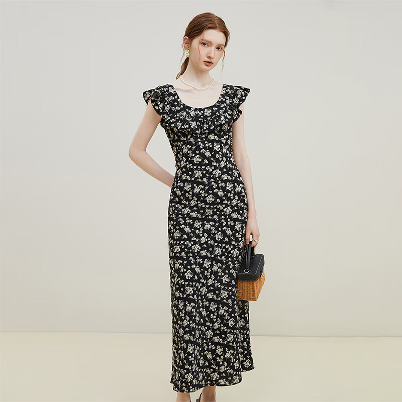 京东plus范思蓝恩女士碎花连衣裙23fs12695券后17292元