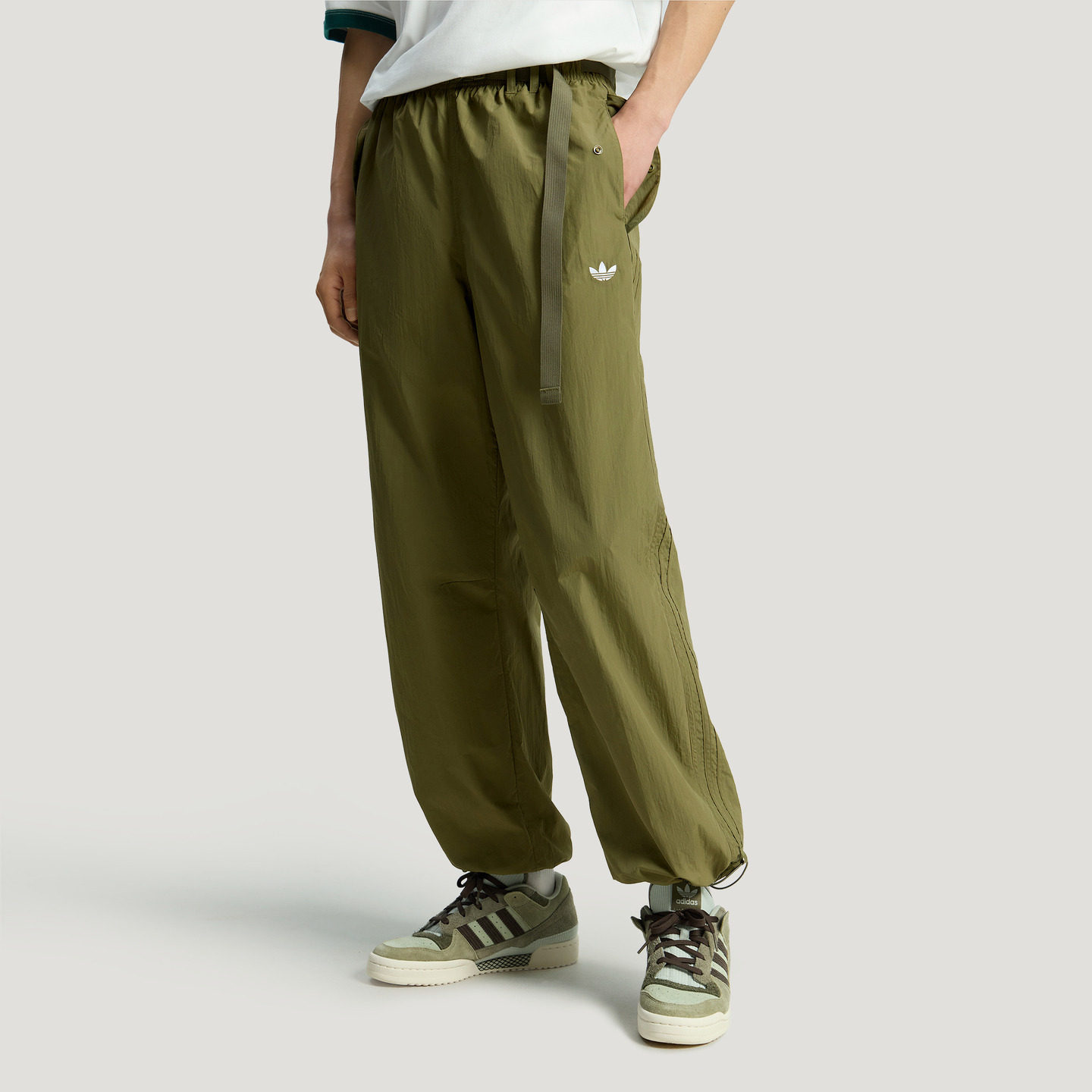 移动端：adidas 经典 男运动长裤 KGH70-2026AL 349元（淘金币可抵24.84元起）
