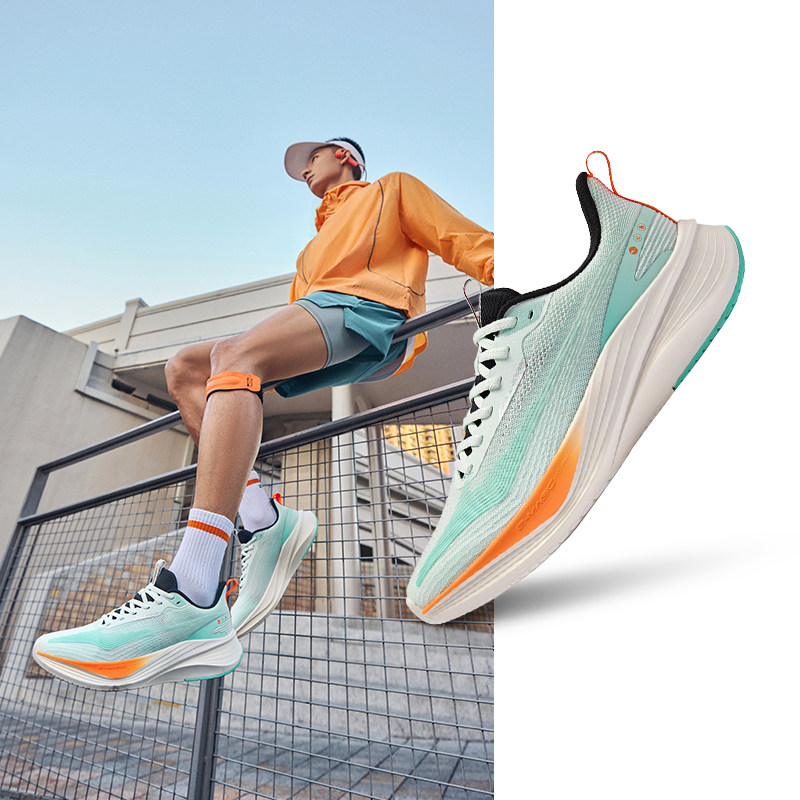 鸿星尔克 惊蛰4 男款跑步鞋 51126103335 170.1元