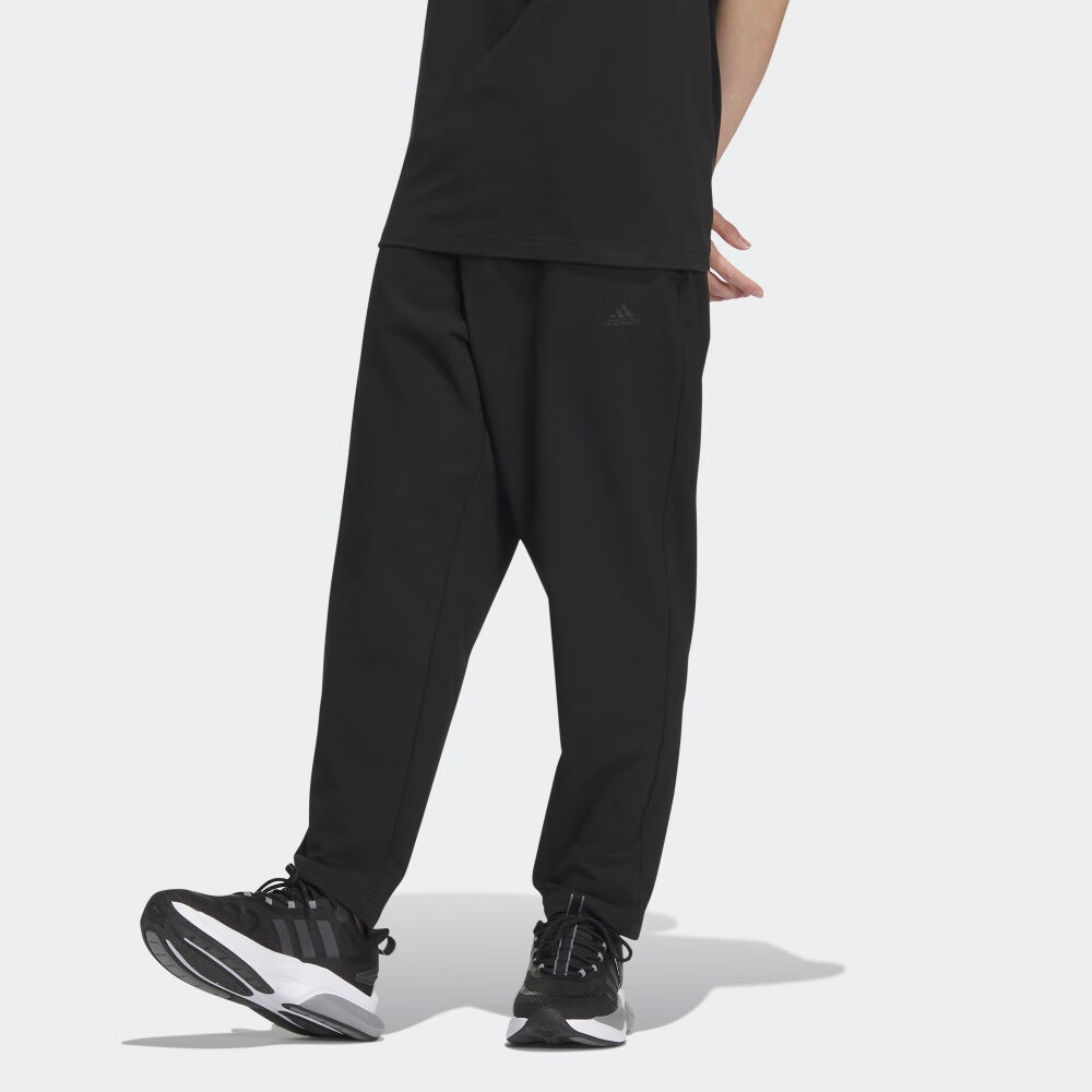 adidas 阿迪达斯 轻运动男装舒适锥形运动裤IV7585 黑色/黑色 A/S 149元
