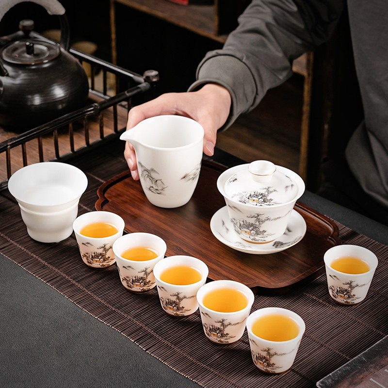 京峰阁 山水套组 羊脂玉白瓷功夫茶具 6品茗杯+1盖碗+1公杯+1茶滤组 2160元（