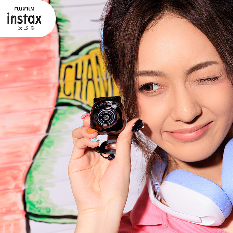 INSTAX 富士instax 一次成像立拍立得 CCD智能相机PAL 绅士黑（）迷你拍照 999元