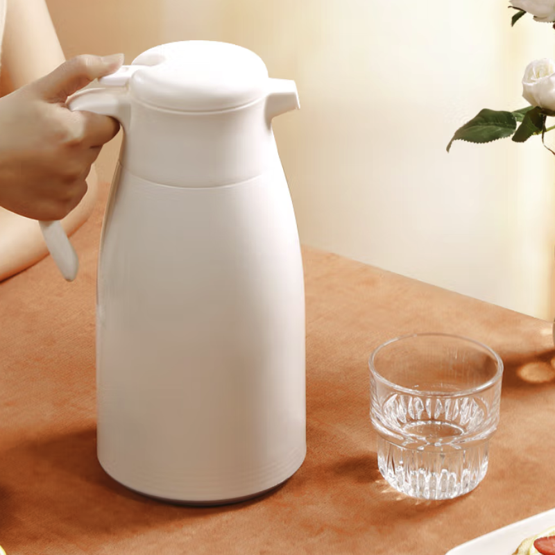 淘金币可用、88VIP：富光 WFS1048-1000 保温壶 1L 白色 35.53元（需买2件，需用券