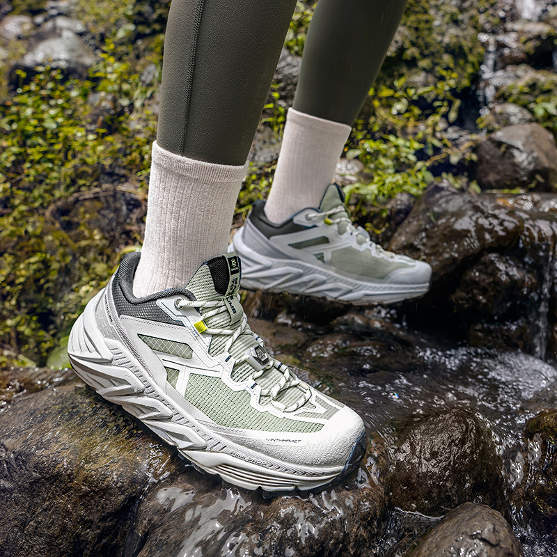 KAILAS FUGA 山行2 女款登山鞋 KS2522123 880元