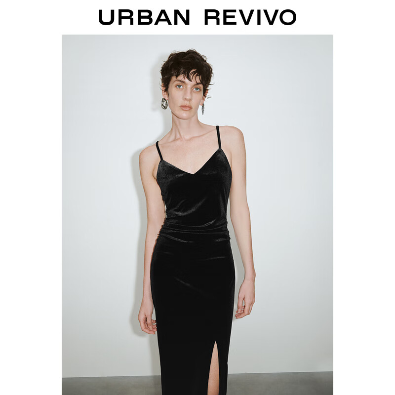 URBAN REVIVO UR2024秋季女时髦摩登褶皱收腰丝绒吊带连衣裙UWM740013 正黑 L 139元