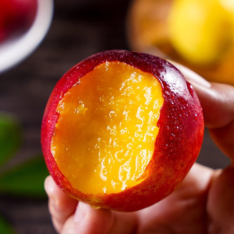 鲁禧 山东蒙阴红油桃 5斤装(单果100g ,约16个) 49.