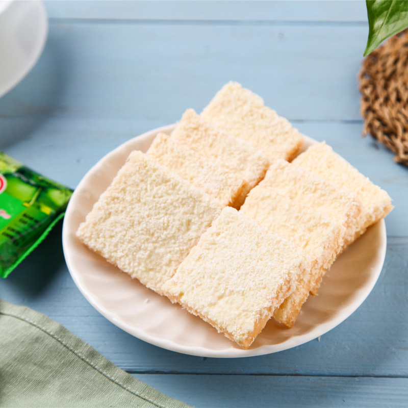 Lipo 椰子味面包干135g越南进口饼干小零食休闲食品 9.9元
