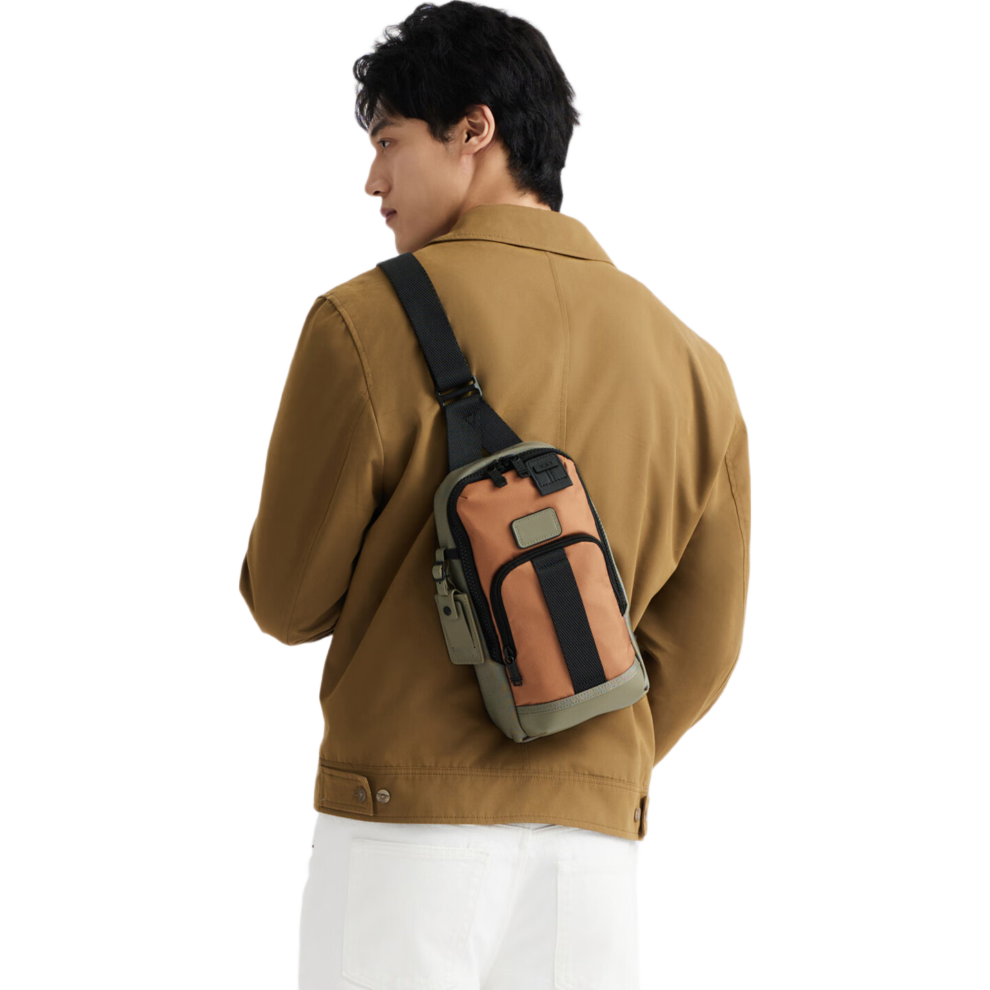 TUMI 男士单肩包 940元（需用券）