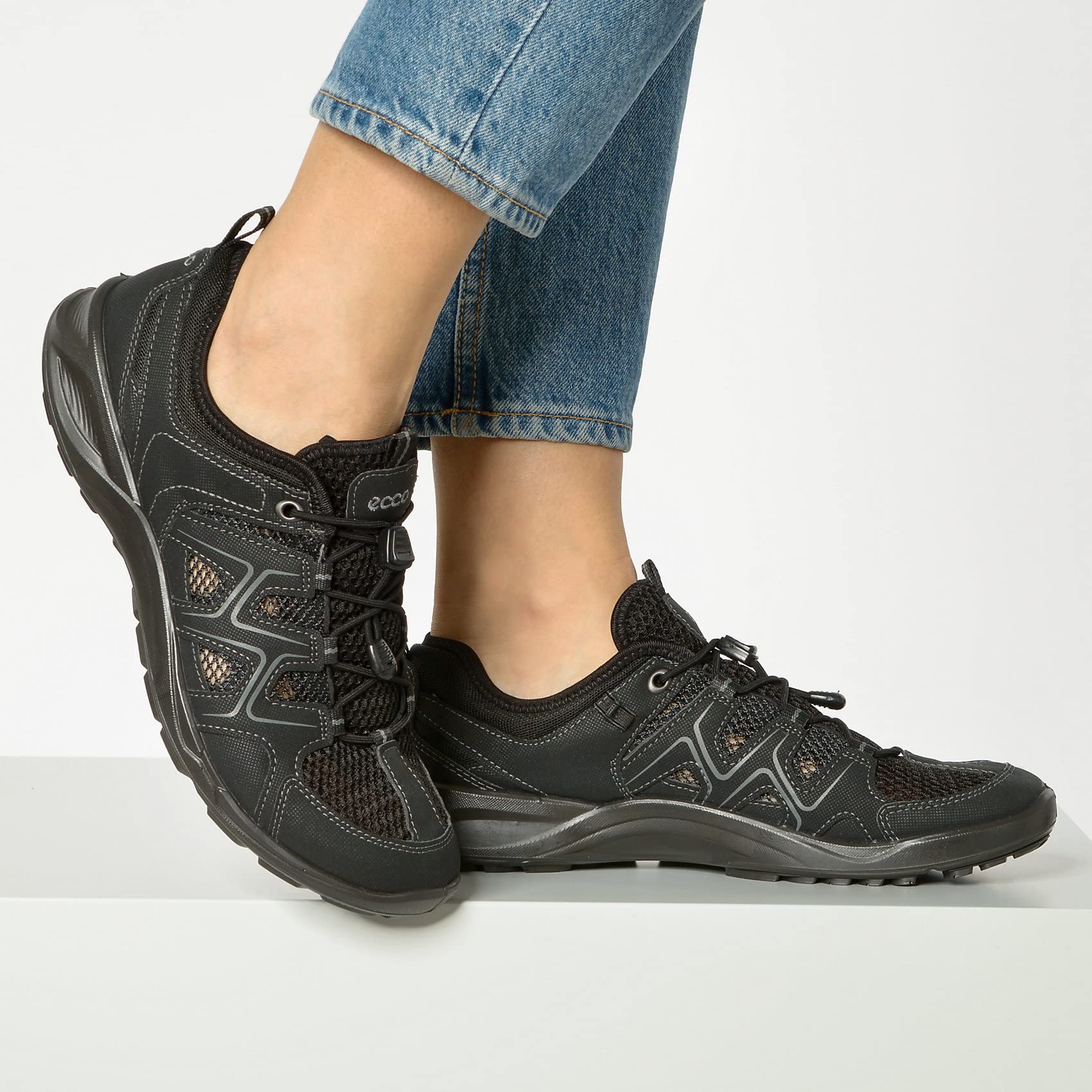 ECCO 爱步 陆地巡航女士徒步登山鞋，(Black 51052)，6 UK 498.6元