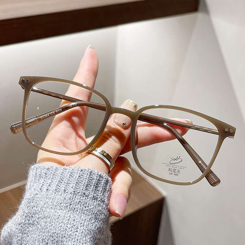 无底视界 潮流素颜眼镜架 透乳茶框+ 1.61防蓝光镜片 59元（需用券）