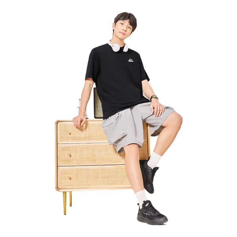 20点:鸿星尔克 T恤男夏季宽松休闲透气圆领短袖上衣男 51224202043 32元