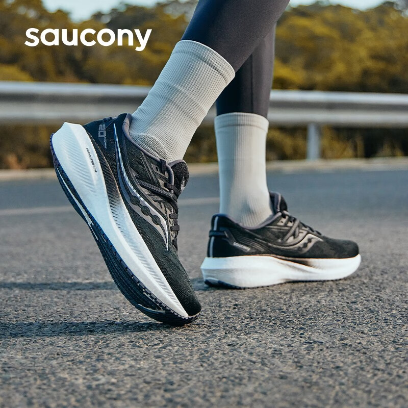 saucony 索康尼 胜利20 男款运动跑鞋 S20759 949元包邮（需用券）