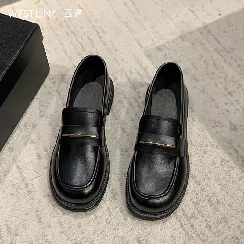西遇 简约法式一脚蹬小皮鞋 69.5元