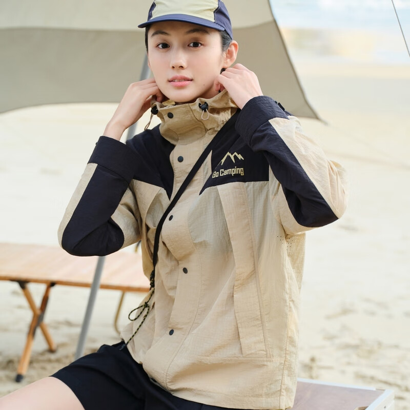 波司登 国标时尚防晒衣男女同款户外露营防紫外线透气百搭工装风外套 109