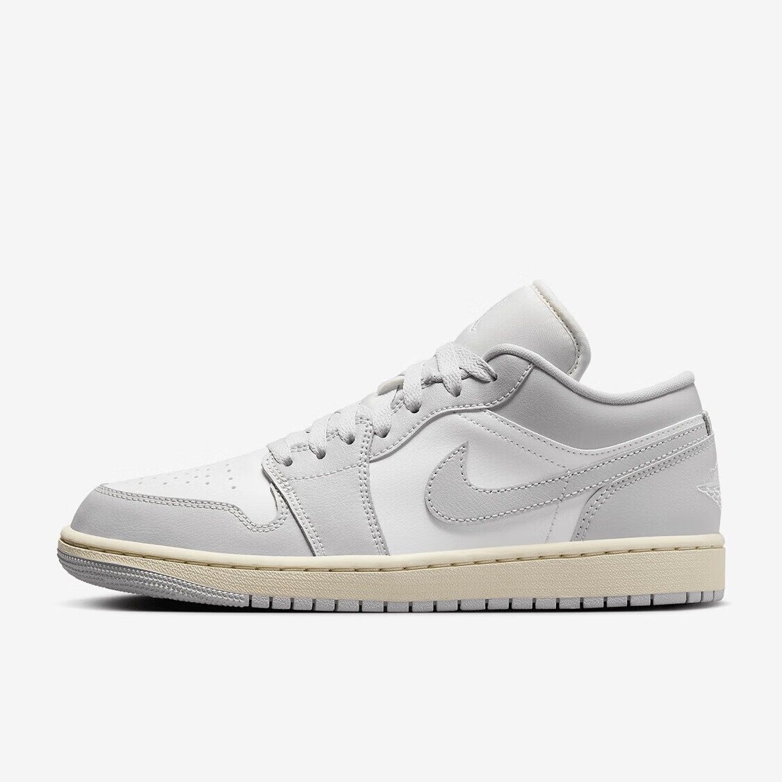 NIKE 耐克 AIR JORDAN 1 男款篮球鞋 DC0774-103 395元