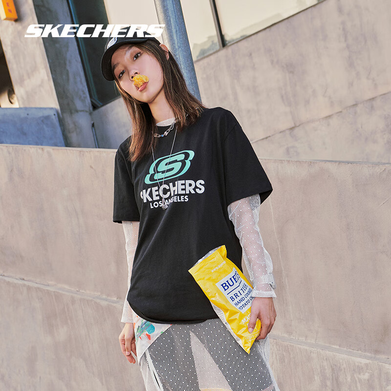 SKECHERS 斯凯奇 短T恤男女同款经典印花透气运动T恤圆领宽松休闲针织短袖 碳