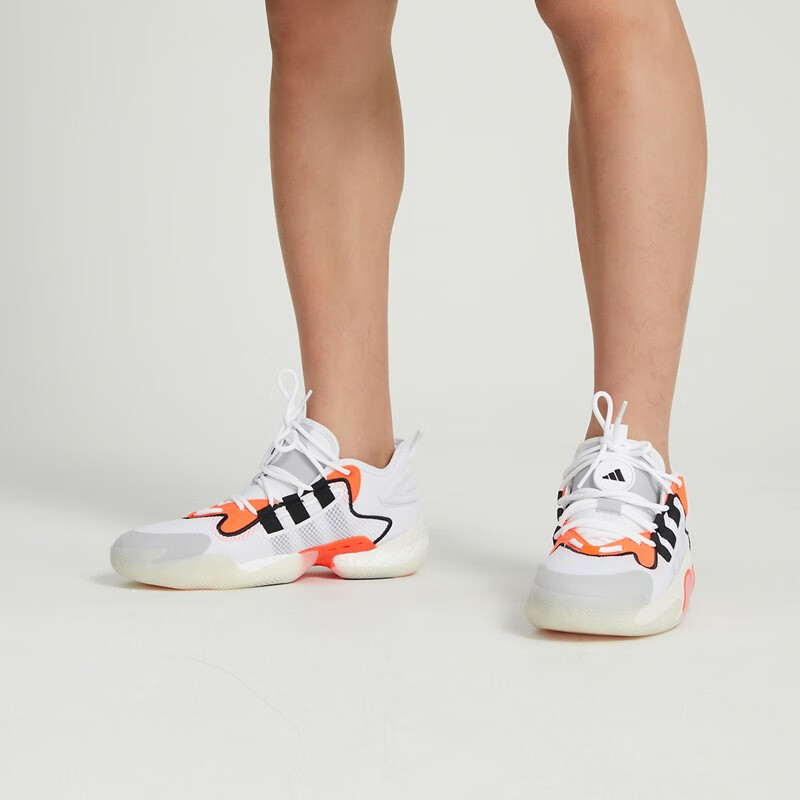 adidas 阿迪达斯 中性BYW Select篮球鞋 IG4947 44.5 299.5元