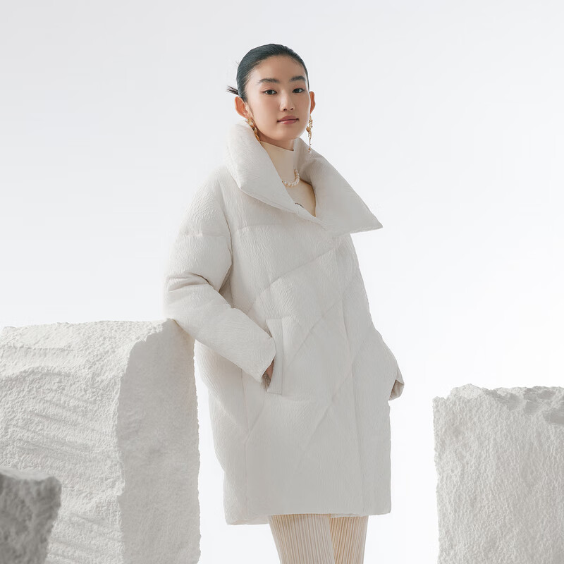 波司登 女鹅绒中长款加厚羽绒服 479元、包邮