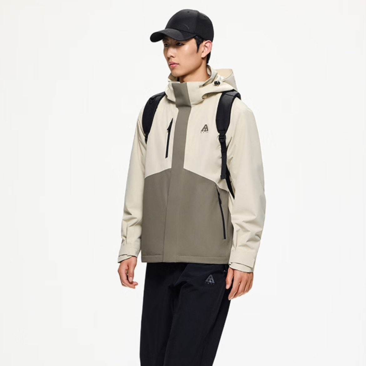 Plus:安踏 水壳2.0 三合一冲锋衣外套男女防风徒步登山服 493.87元（需领券）