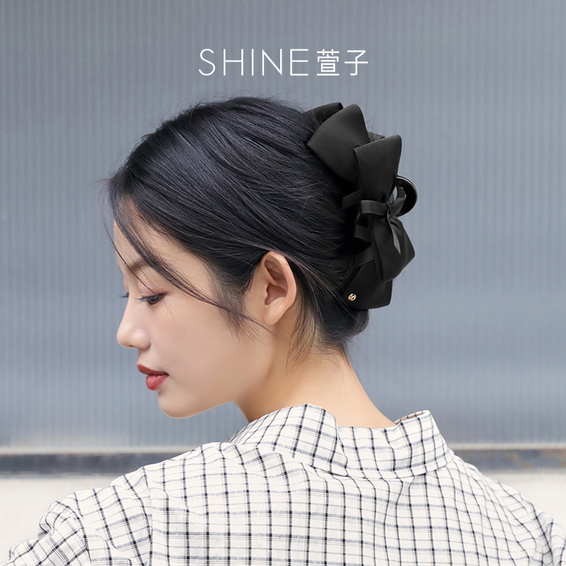 移动端：萱子饰品 缎面蝴蝶结抓夹 多色可选 89元（淘金币可抵5.56元起）