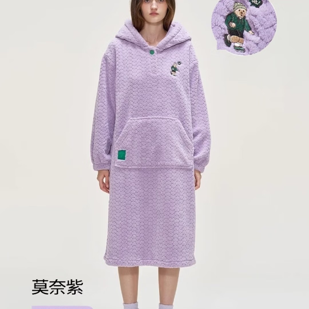 TEENIE WEENIE 小熊肌理绒套头睡裙加绒加厚保暖家居服 秒杀 136元