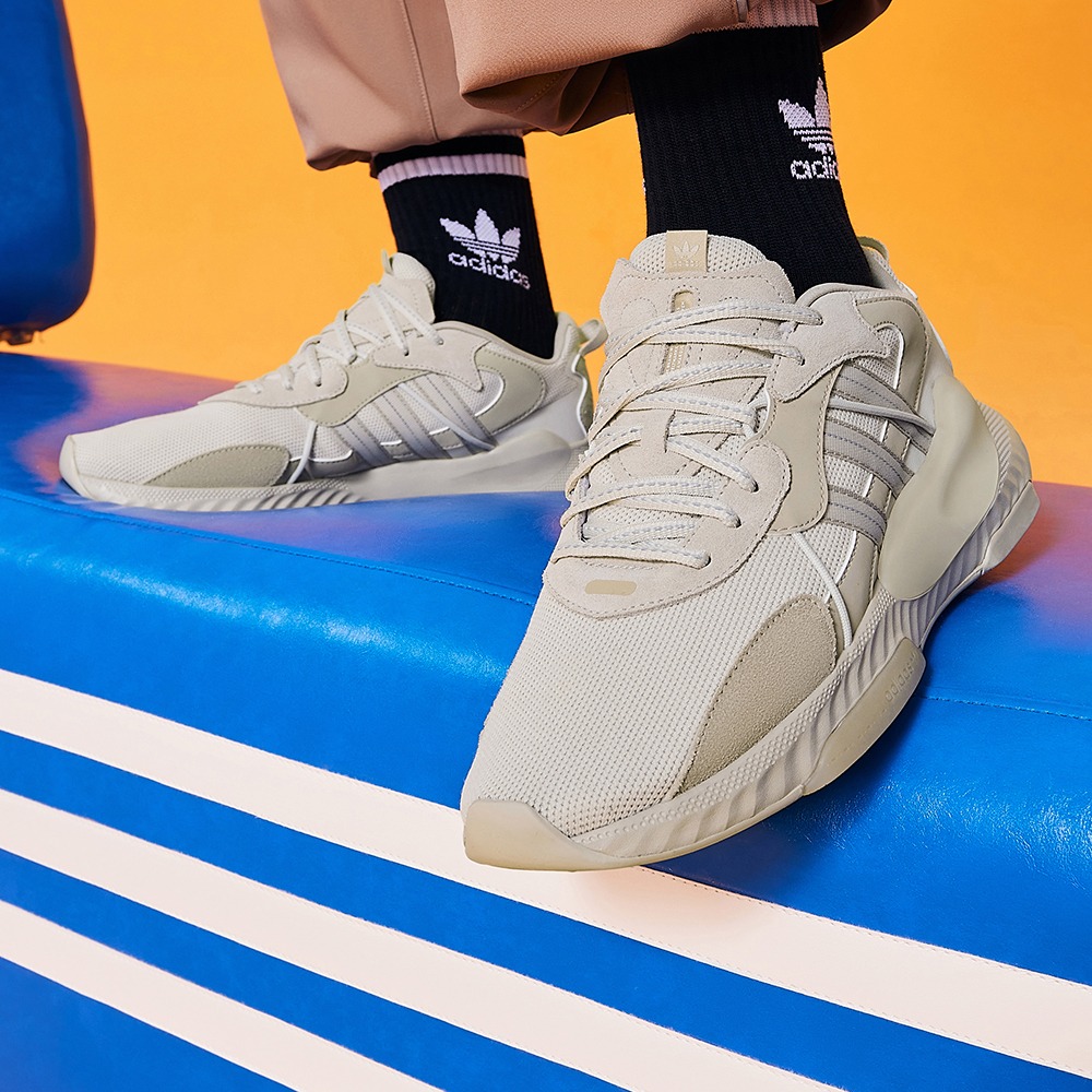 adidas 阿迪达斯 三叶草系列 HI-TAIL 男女运动鞋 NJJ28-2024B 399元（需用券）