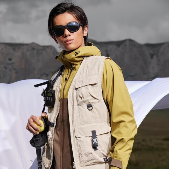 迪卡侬 新款男士户外山地徒步防风防水MH500夹克亚洲版型棕色-5455033 487元