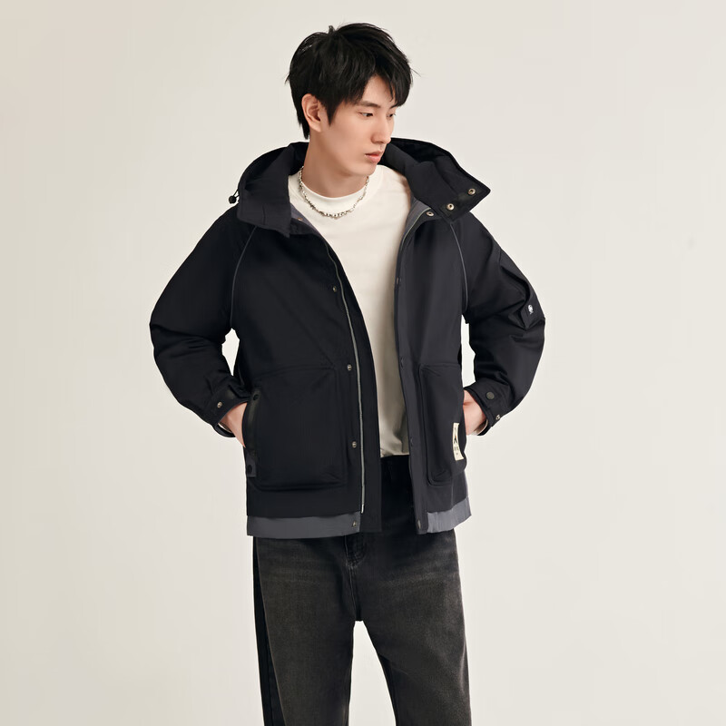 雪中飞 超级加厚 极寒羽绒服 169元