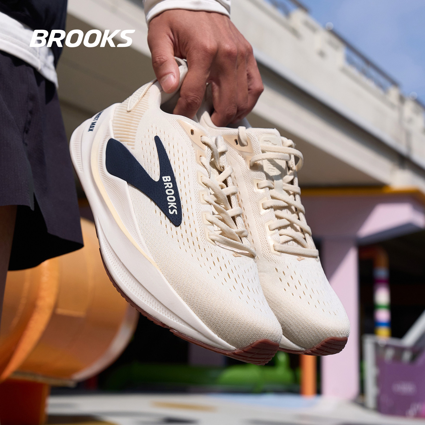BROOKS GHOST 幽灵Max 4 男女款 跑步鞋 1130元