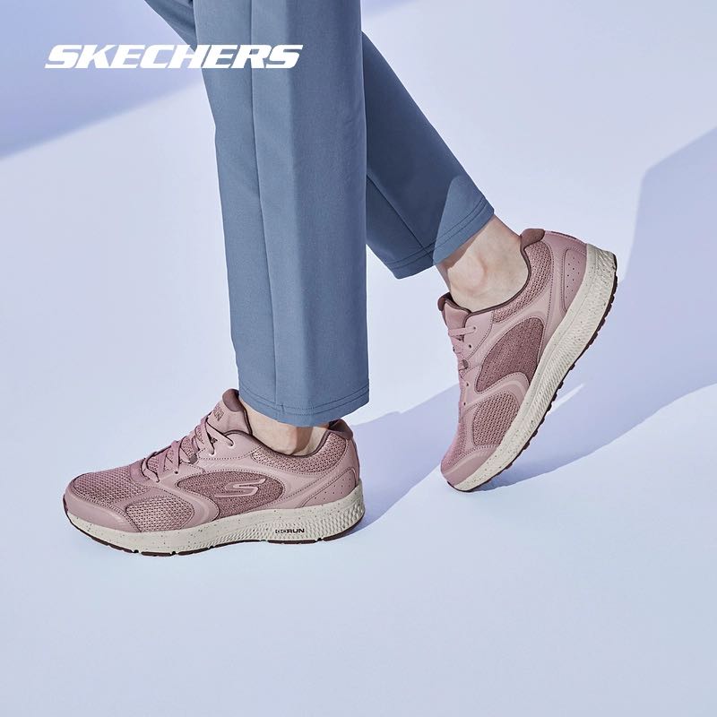 88VIP：SKECHERS 斯凯奇 专业轻质减震耐磨跑步女鞋羽毛球运动鞋子 301.15元